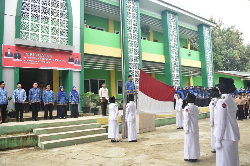 You are currently viewing MAN 3 Medan Laksanakan Upacara Peringatan Hari Sumpah Pemuda