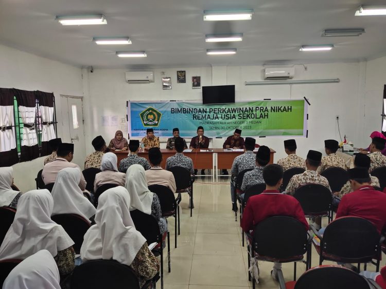 You are currently viewing Bimbingan Perkawinan Pra Nikah Remaja Usia Sekolah di MAN 3 Medan