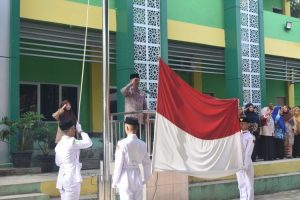 Read more about the article MAN 3 Medan Laksanakan Upacara Peringatan Hari Pahlawan