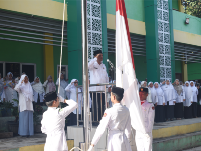 MAN 3 Medan Gelar Upacara Peringatan Hari Sumpah Pemuda Ke-96: Momen Penuh Khidmat untuk Generasi Bangsa