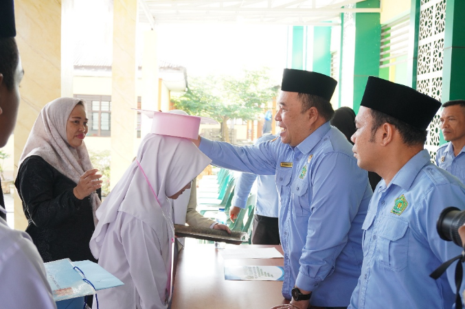 You are currently viewing DARI TA’ARUF HINGGA AKSI PEDULI LINGKUNGAN, MAN 3 MEDAN BENTUK GENERASI UNGGUL MELALUI MATAMUDA 2026/2027