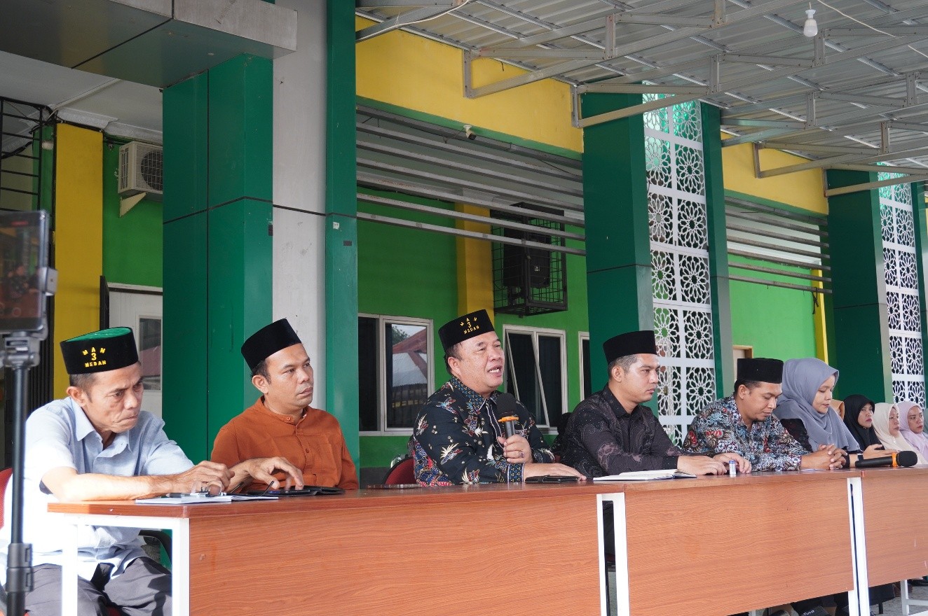 You are currently viewing Motivasi dan Disiplin Perkuat Karakter  Murid MAN 3 Medan