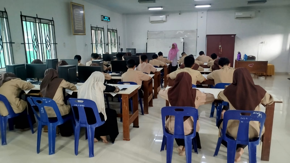 You are currently viewing JARING TALENTA UNGGUL, MAN 3 MEDAN GELAR SELEKSI  OMI TINGKAT MADRASAH