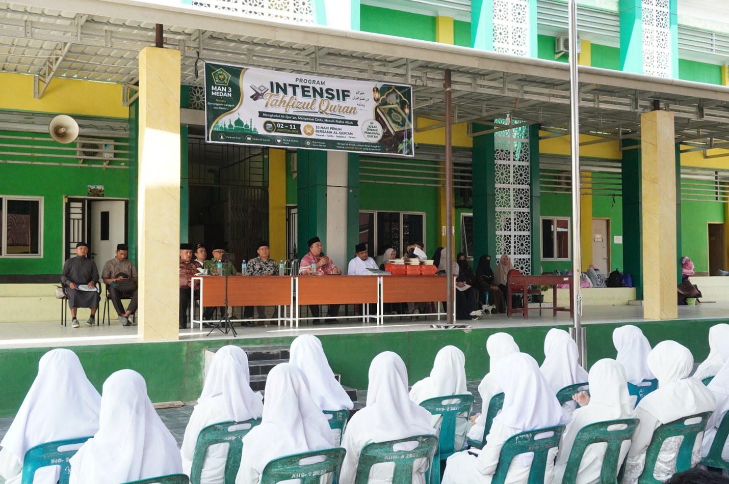 You are currently viewing Pembukaan Intensif Tahfizhul Qur’an Angkatan Ke-4  MAN 3 Medan Resmi Dimulai