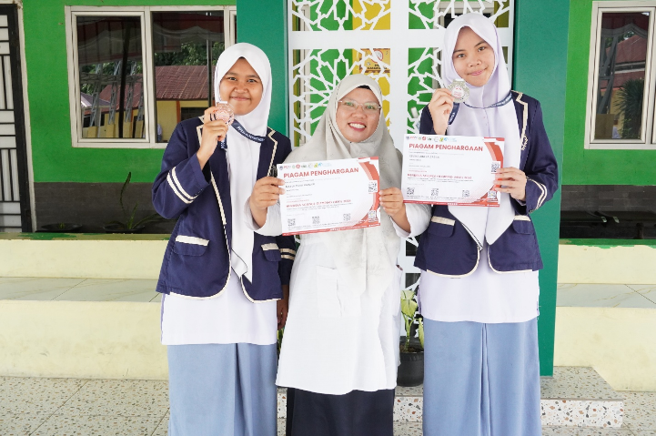 You are currently viewing MAN 3 Medan Raih Dua Medali Merdeka Science Olympiad
