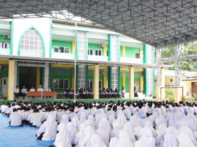 MAN 3 Medan Gelar Doa Bersama, 12 Murid Lolos Final KOMPAC